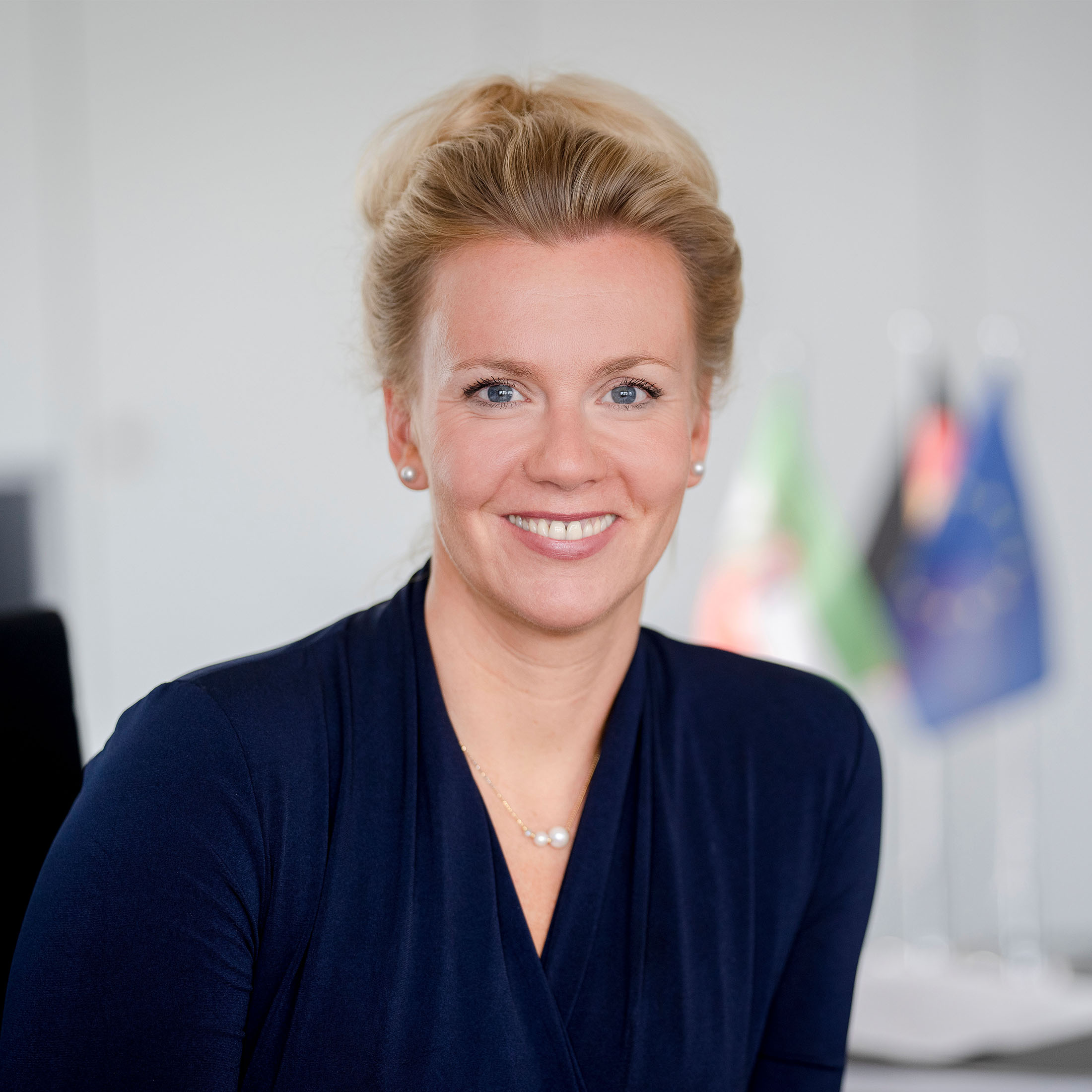 Porträt der Ministerin für Kultur und Wissenschaft des Landes Nordrhein-Westfalens Ina Brandes
